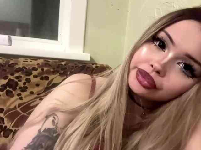 AngelenaBuote webcam