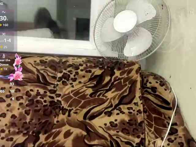 AngelenaBuote webcam
