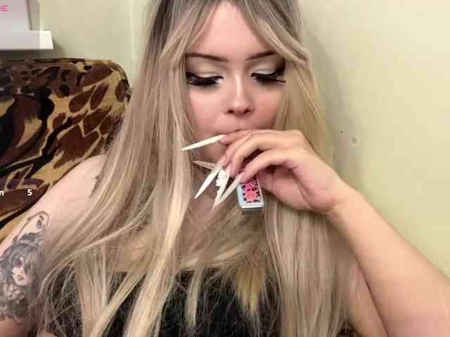 AngelenaBuote webcam