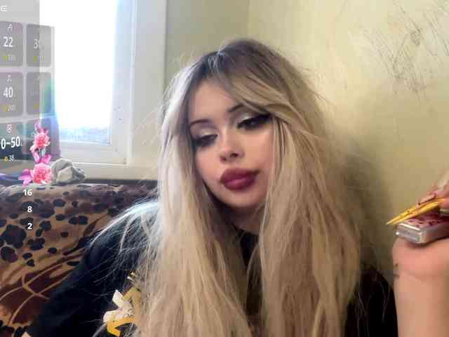 AngelenaBuote webcam