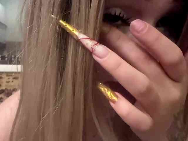 AngelenaBuote webcam