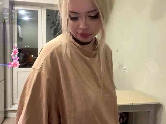 AngelenaBuote webcam