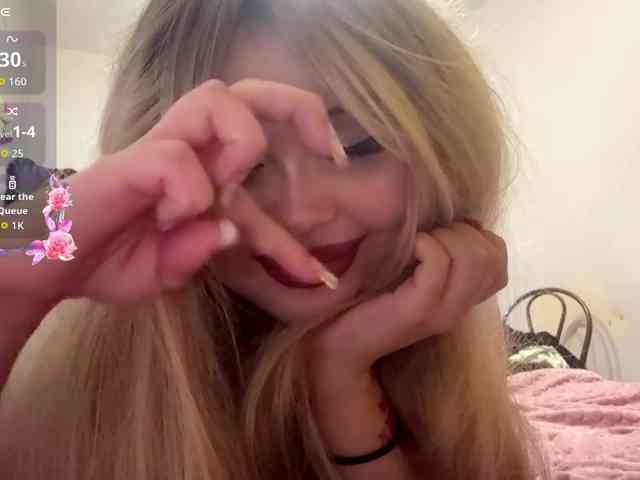 AngelenaBuote webcam
