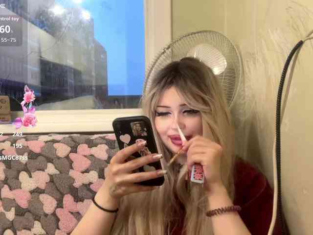 AngelenaBuote webcam