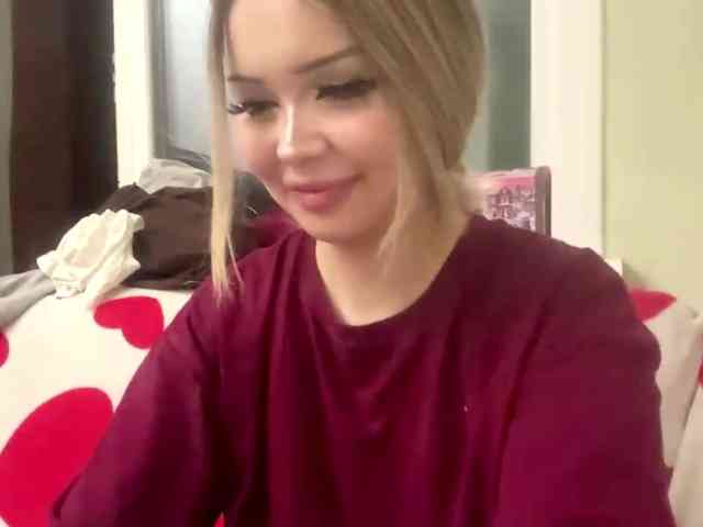 AngelenaBuote webcam