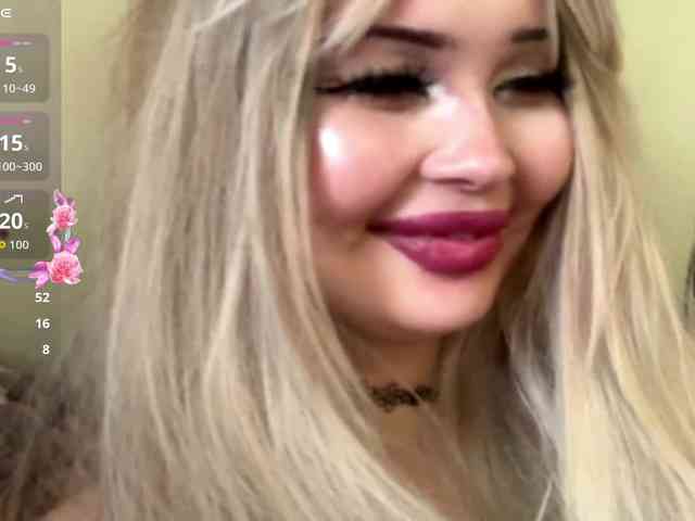 AngelenaBuote webcam