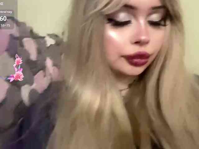 AngelenaBuote webcam