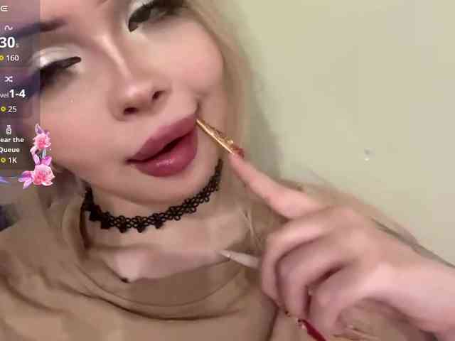 AngelenaBuote webcam