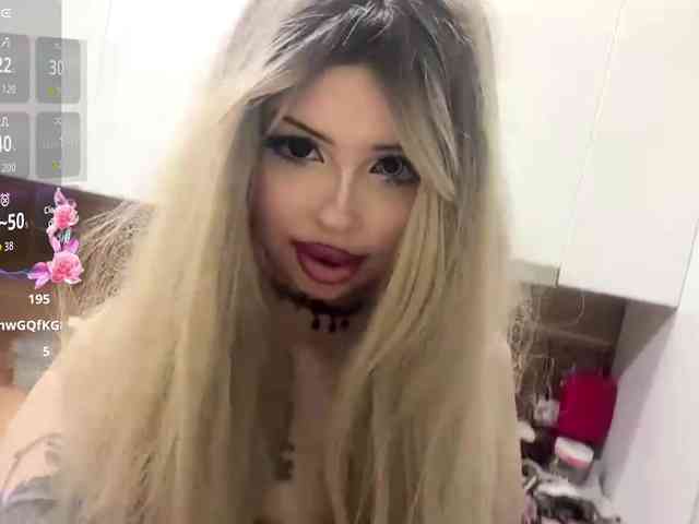 AngelenaBuote webcam