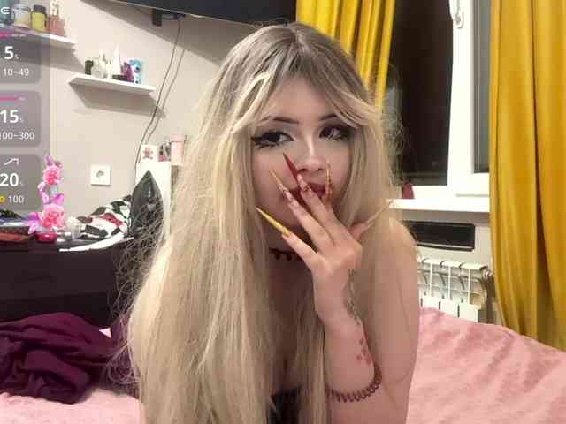 AngelenaBuote webcam