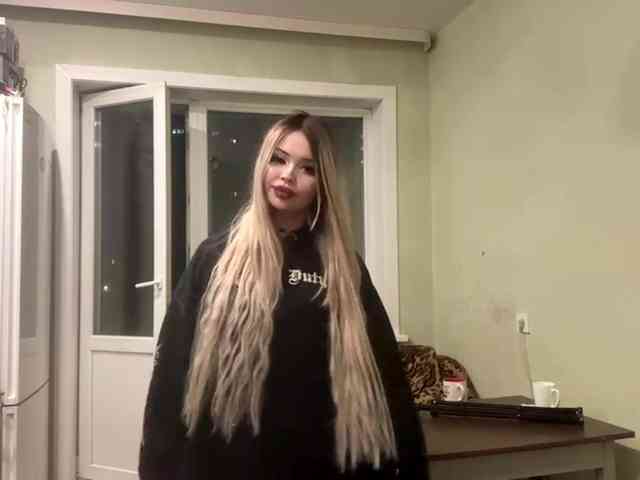 AngelenaBuote webcam