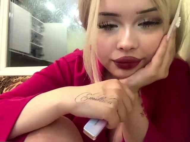 AngelenaBuote webcam