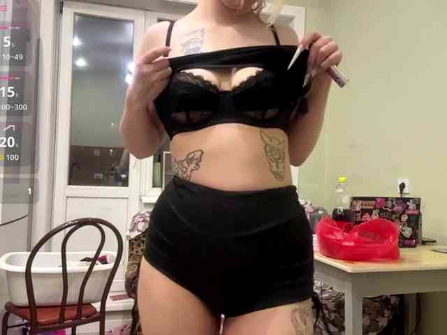 AngelenaBuote webcam