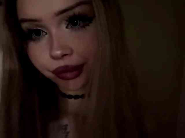 AngelenaBuote webcam