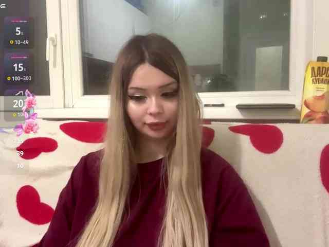 AngelenaBuote webcam