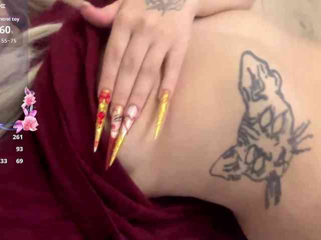 AngelenaBuote webcam