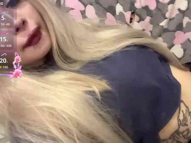 AngelenaBuote webcam
