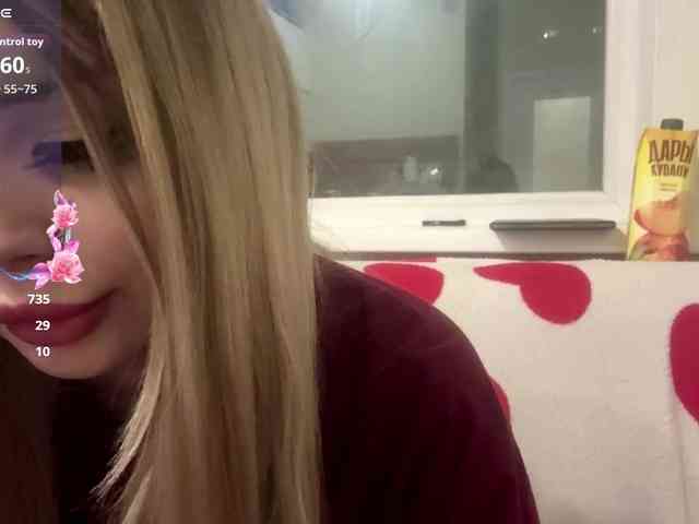 AngelenaBuote webcam