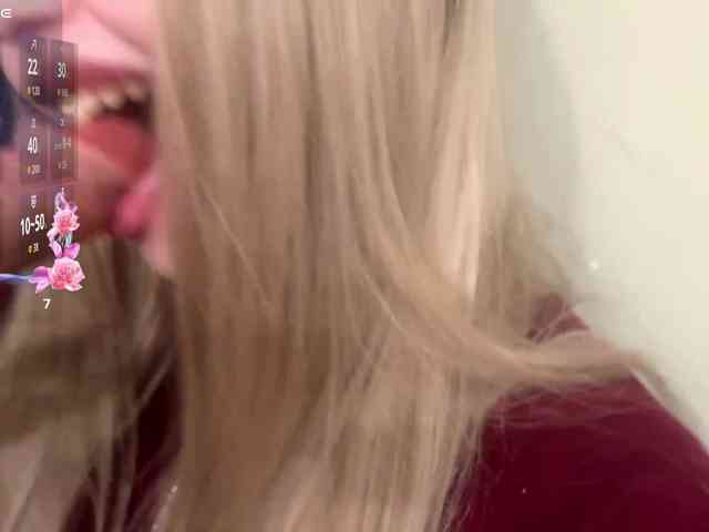 AngelenaBuote webcam