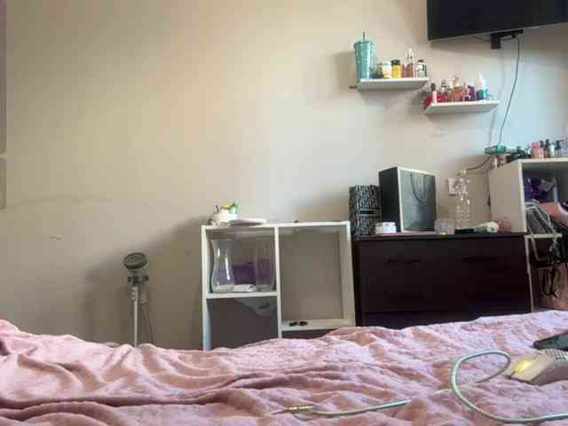 AngelenaBuote webcam