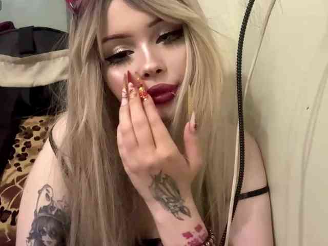 AngelenaBuote webcam