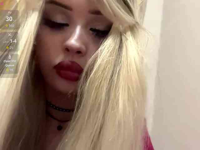 AngelenaBuote webcam