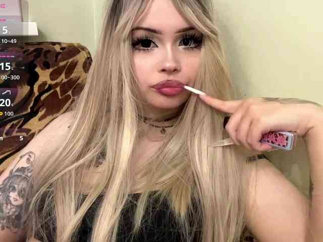 AngelenaBuote webcam