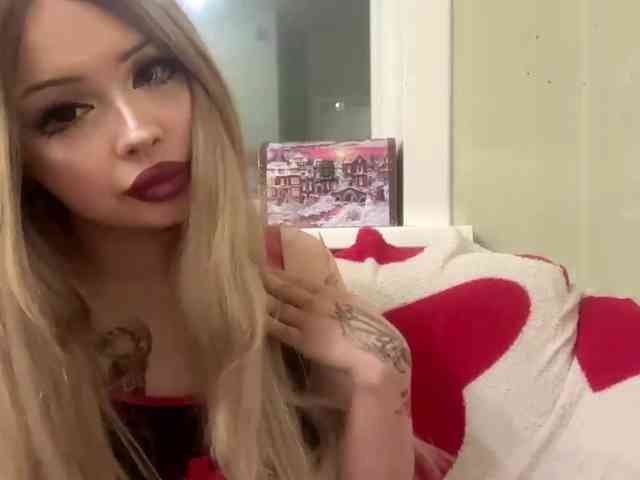 AngelenaBuote webcam