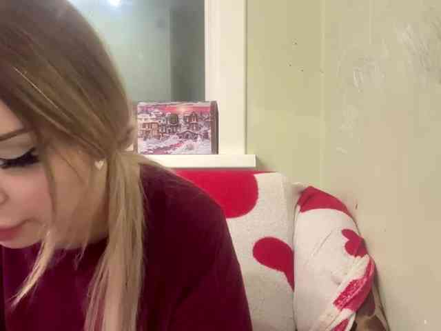 AngelenaBuote webcam