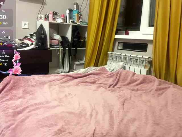 AngelenaBuote webcam