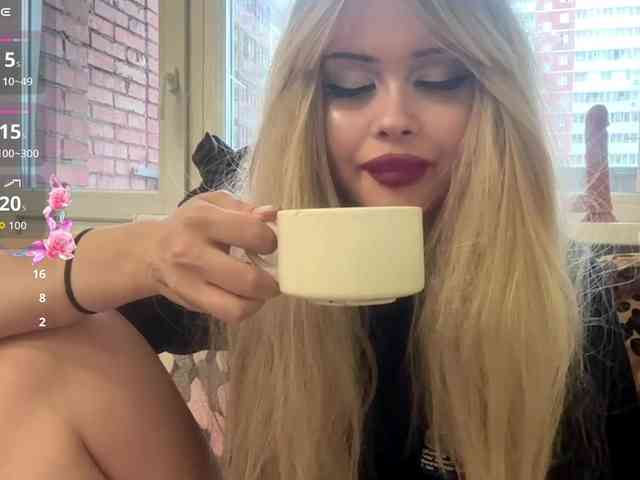 AngelenaBuote webcam
