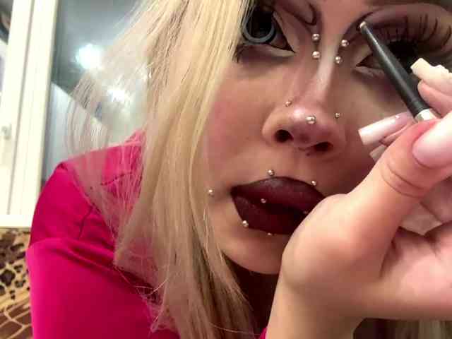AngelenaBuote webcam