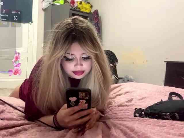 AngelenaBuote webcam