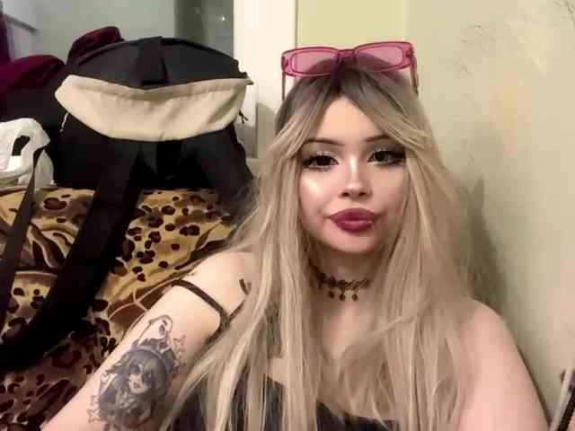 AngelenaBuote webcam