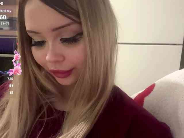 AngelenaBuote webcam