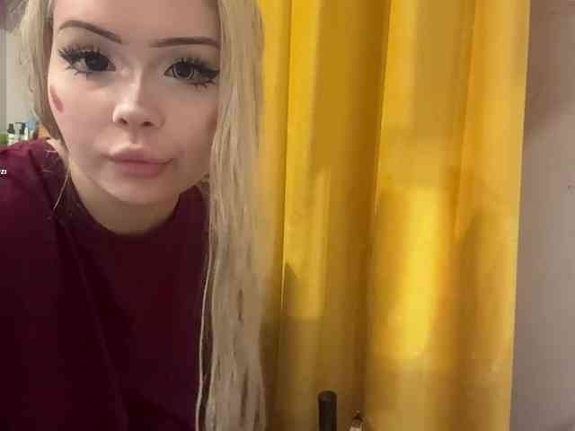 AngelenaBuote webcam
