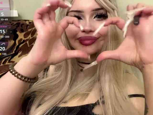 AngelenaBuote webcam