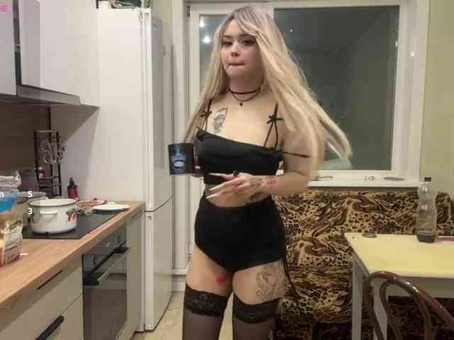 AngelenaBuote webcam