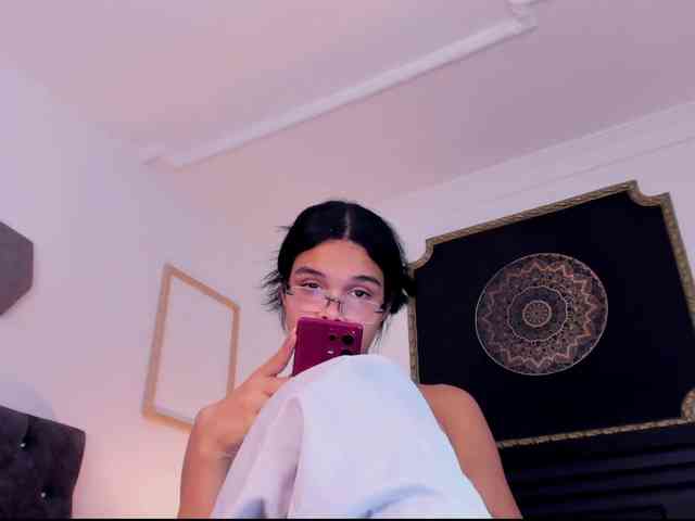karly-star Live Webcam on BongaCams