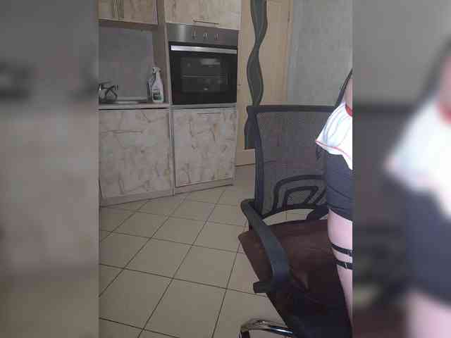 Alya-8 Sex Cam Show