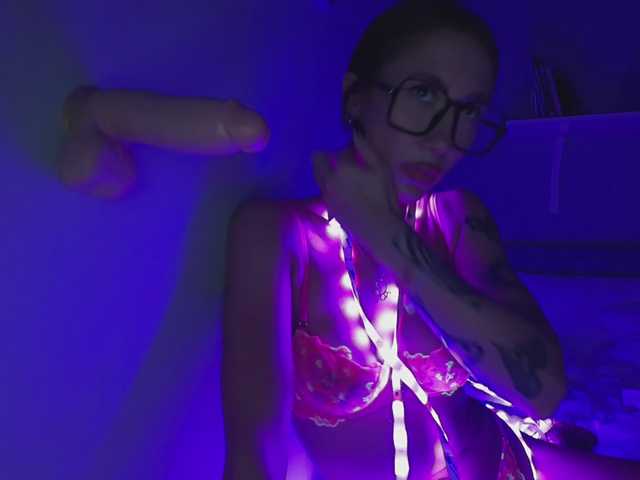 Juna97 live webcam show
