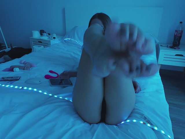 Juna97 live webcam show