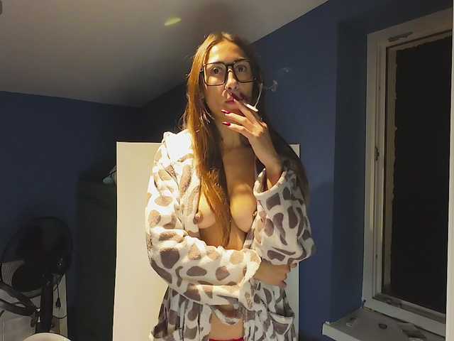 Juna97 live cam on BongaCams