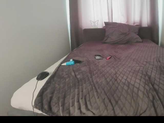 Juna97 live cam on BongaCams