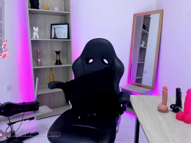 arishaDavis live cam on BongaCams