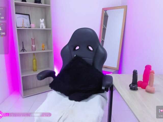 arishaDavis live cam on BongaCams
