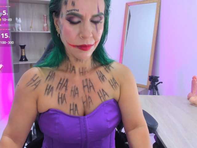 arishaDavis, live now on BongaCams