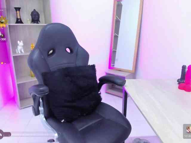 arishaDavis webcam