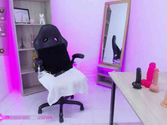 arishaDavis webcam