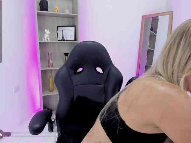 arishaDavis webcam